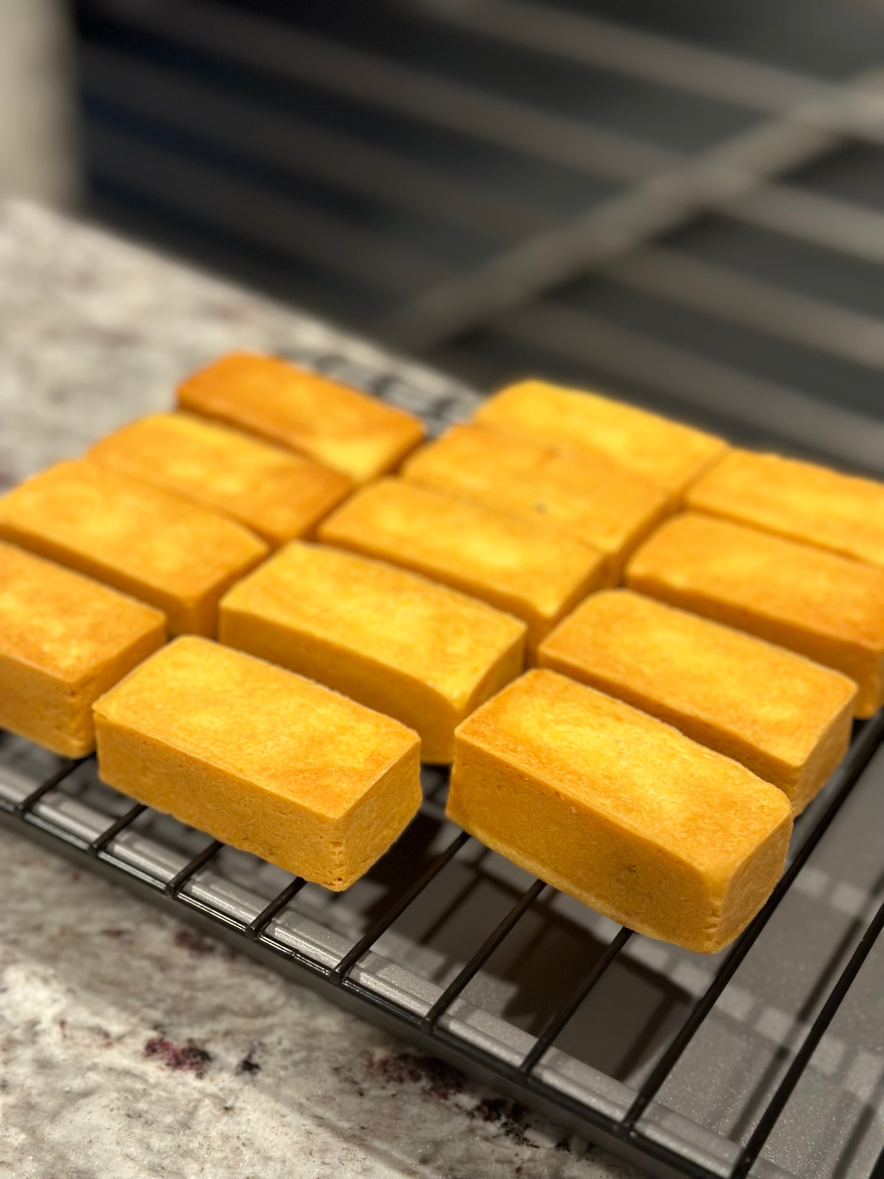 鳳梨酥系列</br>Pineapple Cake Series