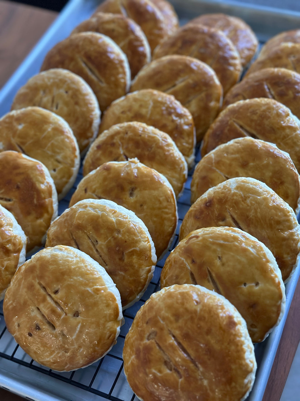 老婆餅</br>Wife Cakes