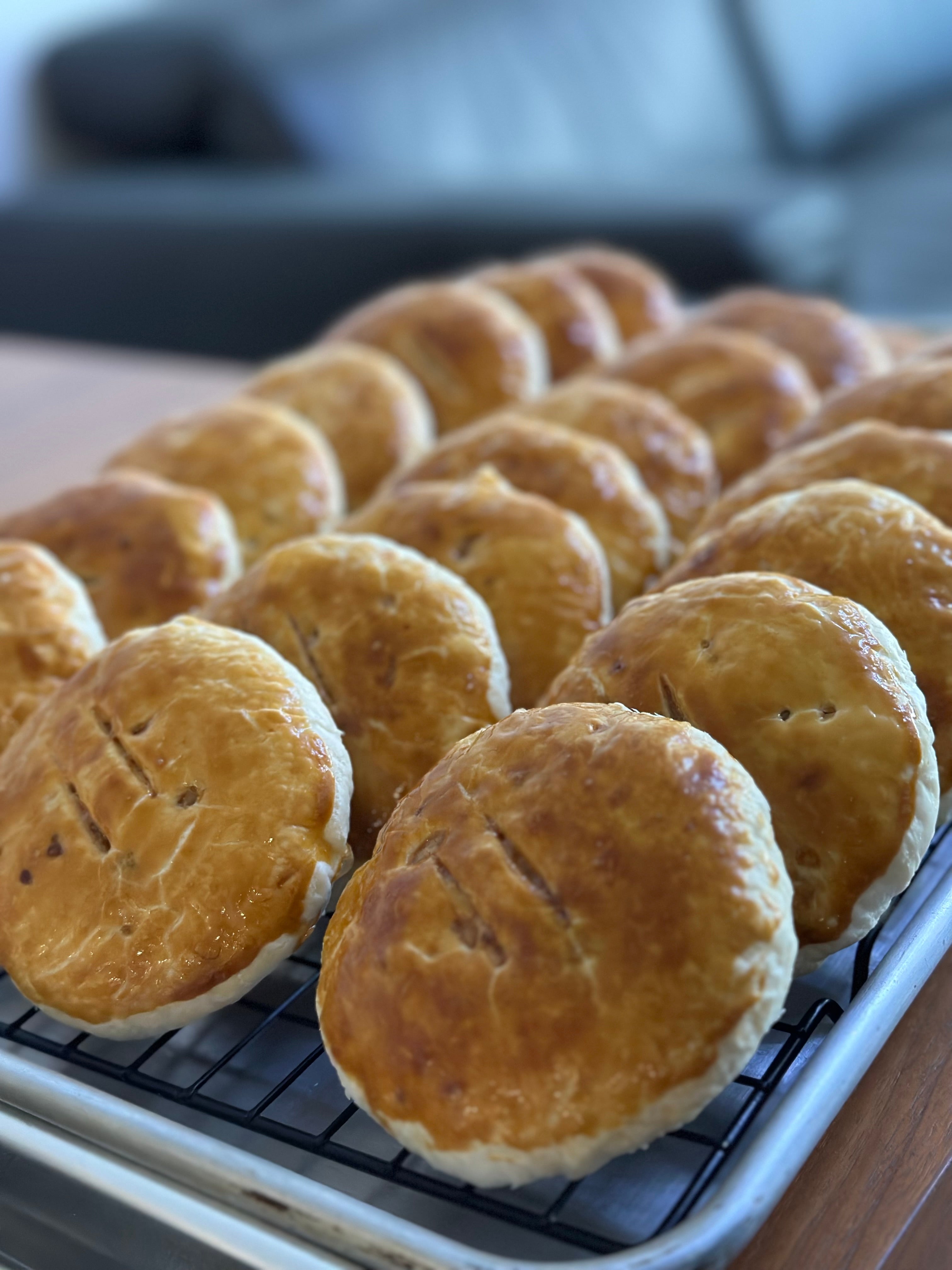 老婆餅</br>Wife Cakes