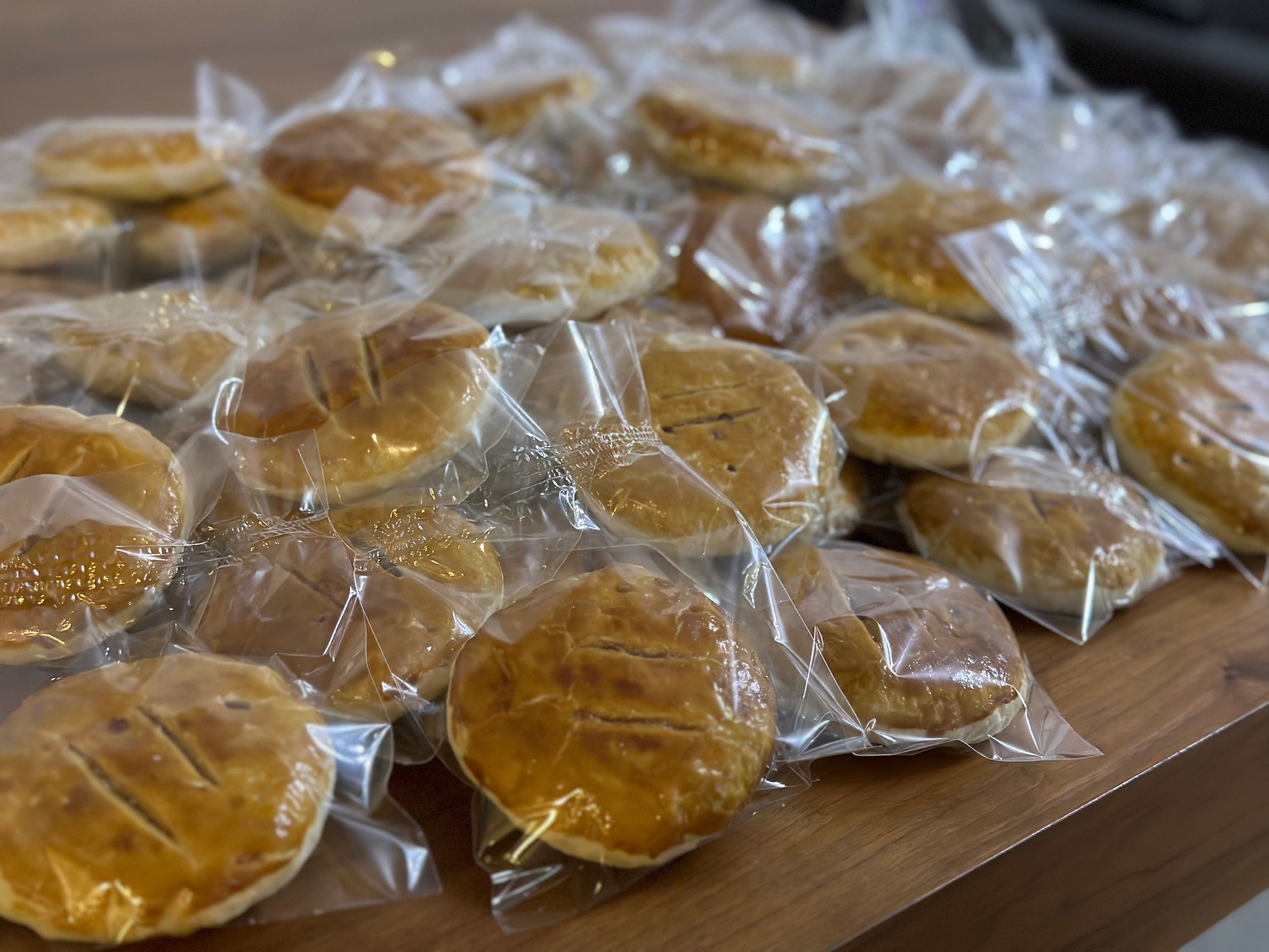 老婆餅</br>Wife Cakes