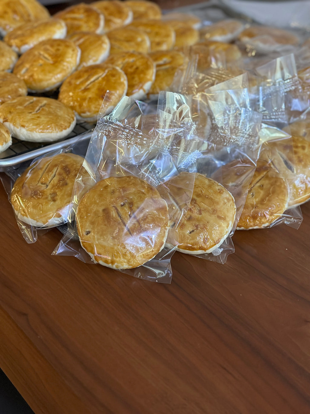 老婆餅</br>Wife Cakes