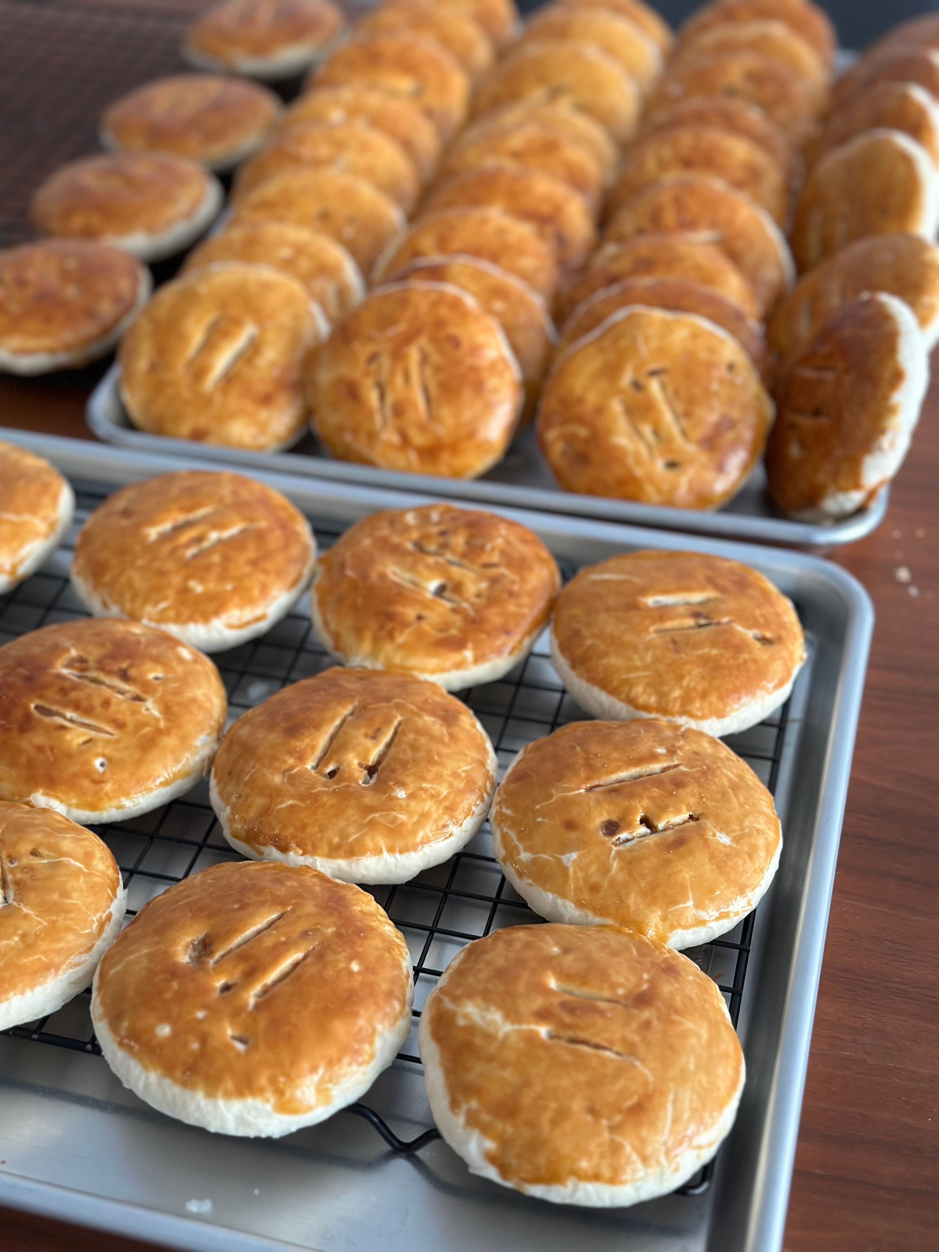 老婆餅</br>Wife Cakes