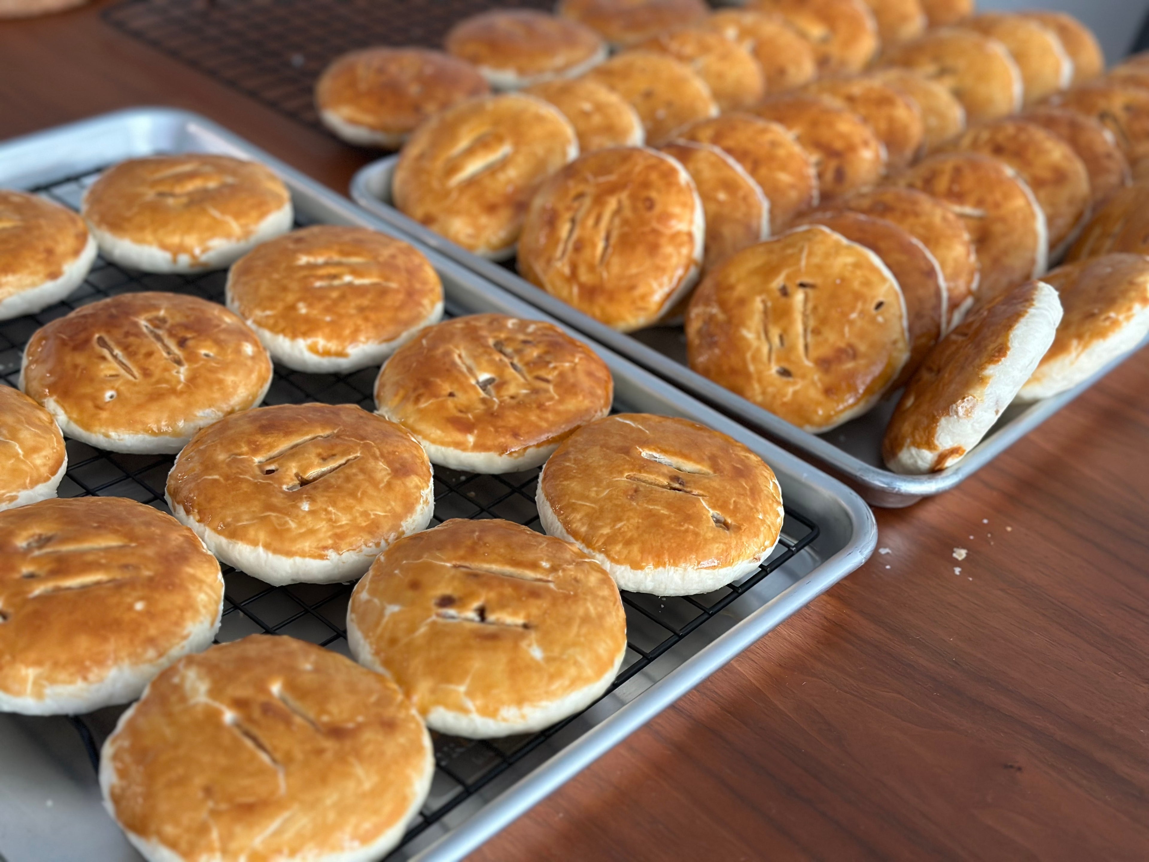 老婆餅</br>Wife Cakes