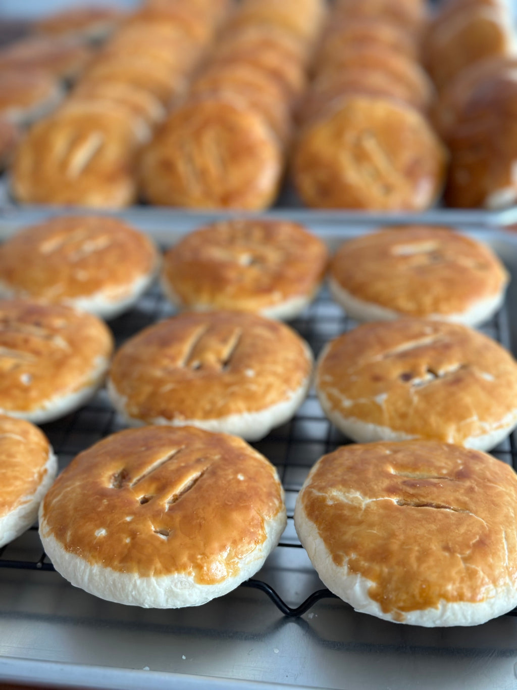 老婆餅</br>Wife Cakes